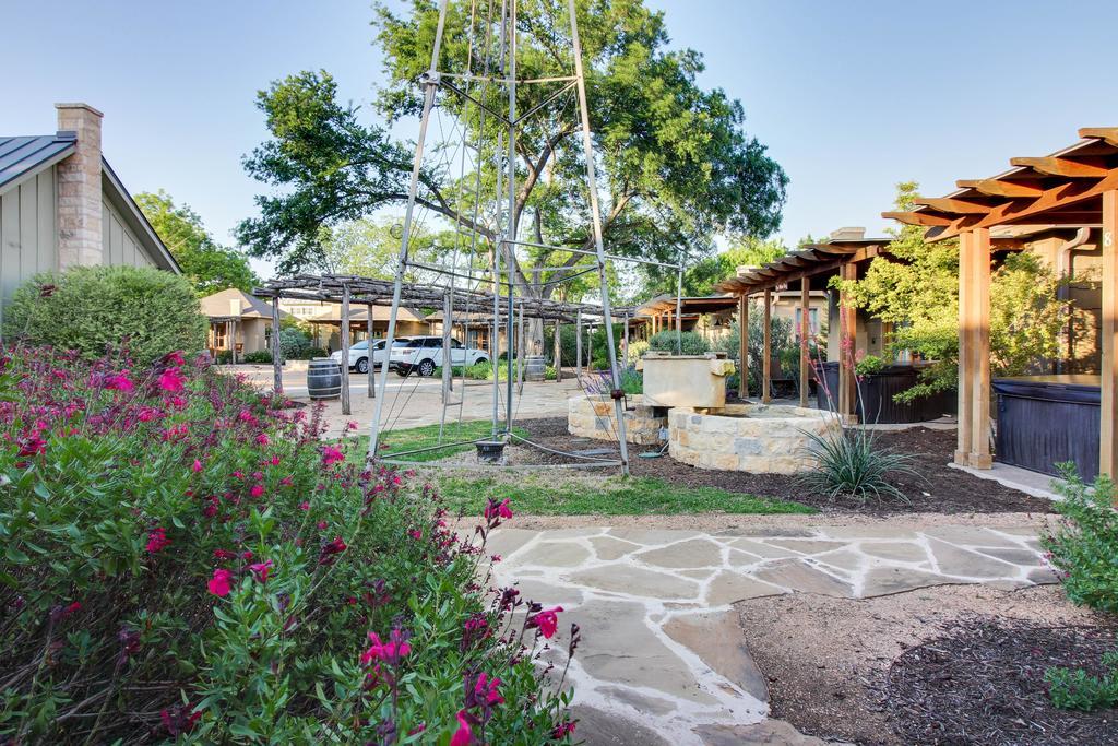 Wine Country Cottages On Main Fredericksburg Exterior foto