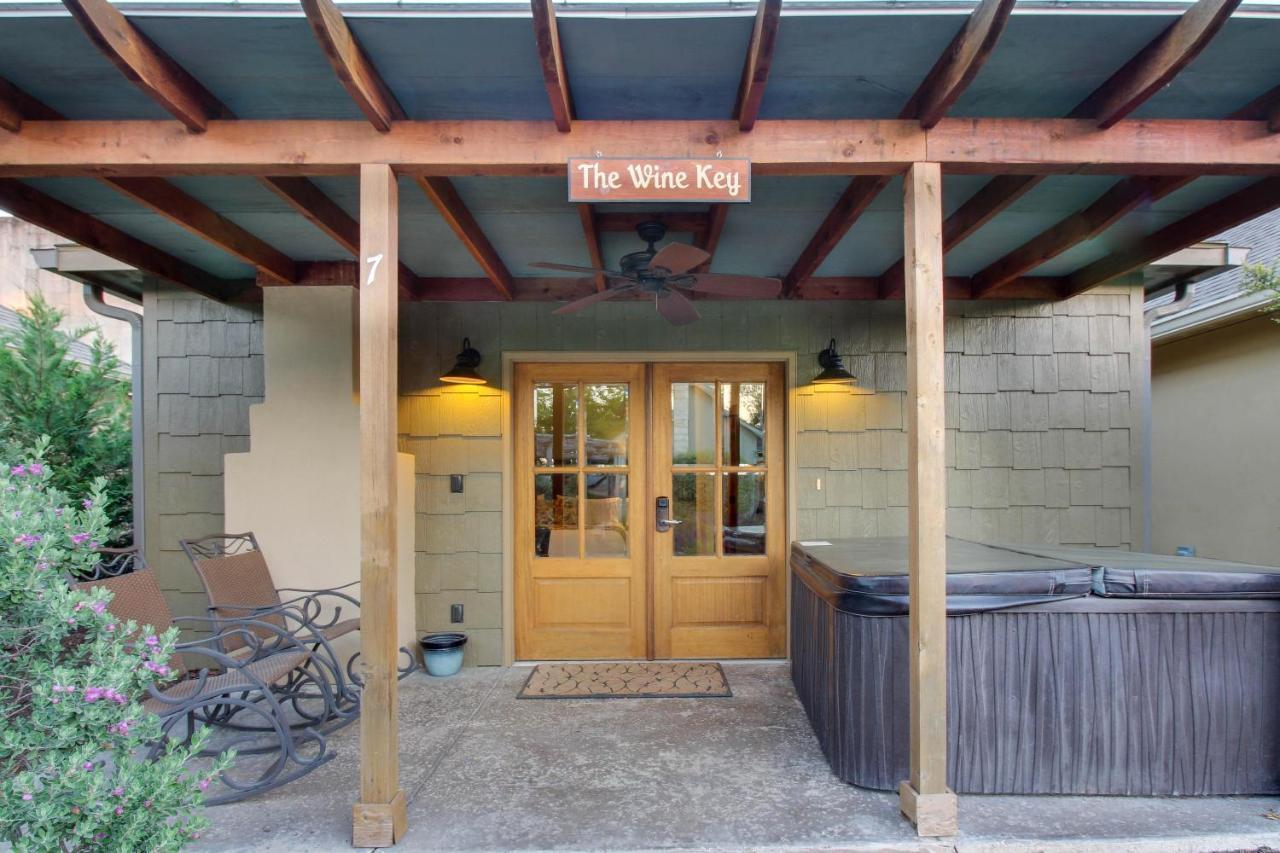 Wine Country Cottages On Main Fredericksburg Quarto foto